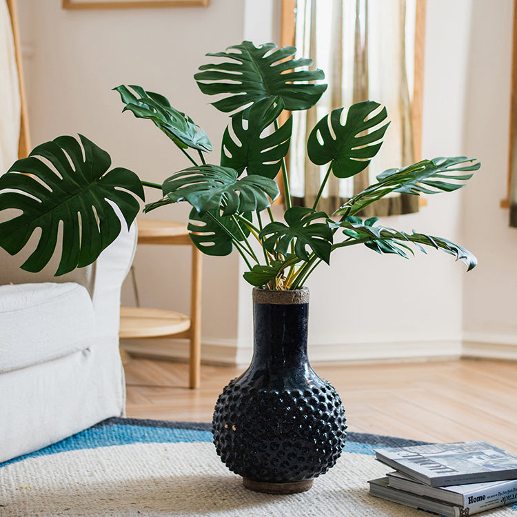 Handmade Ceramic Vase – Artisan Pottery in Dark Blue - ThelGarden